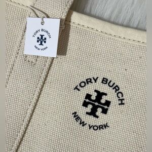 GIFT IDEA! Tory Burch Natural Canvas Small Tote Bag Top Handle.